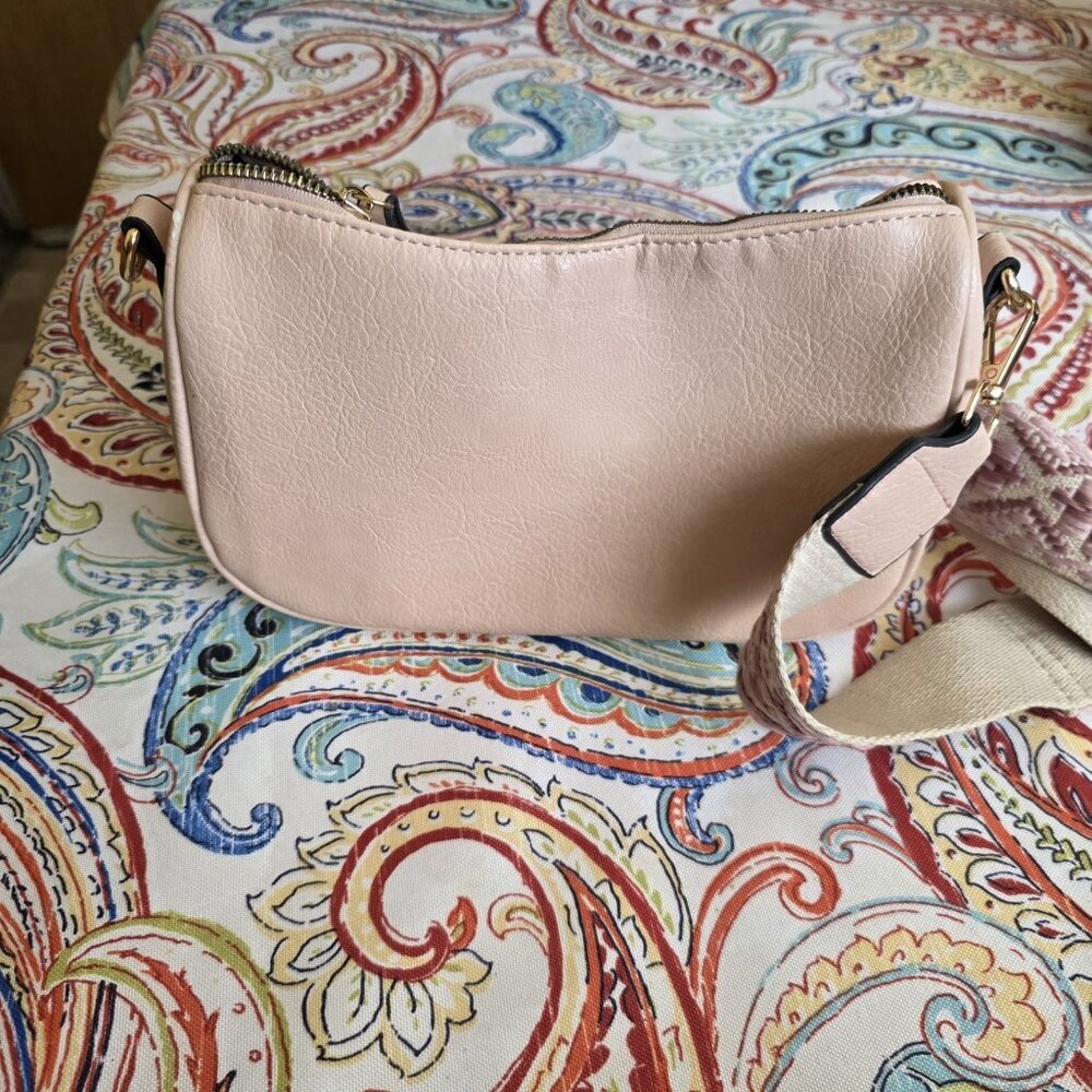 Vegan Leather Lite Pink Crossbody Bag Handbag Boho Designed Strap - Picture 4 of 8